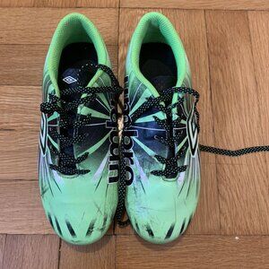 Umbro Soccer Cleats 1.5y